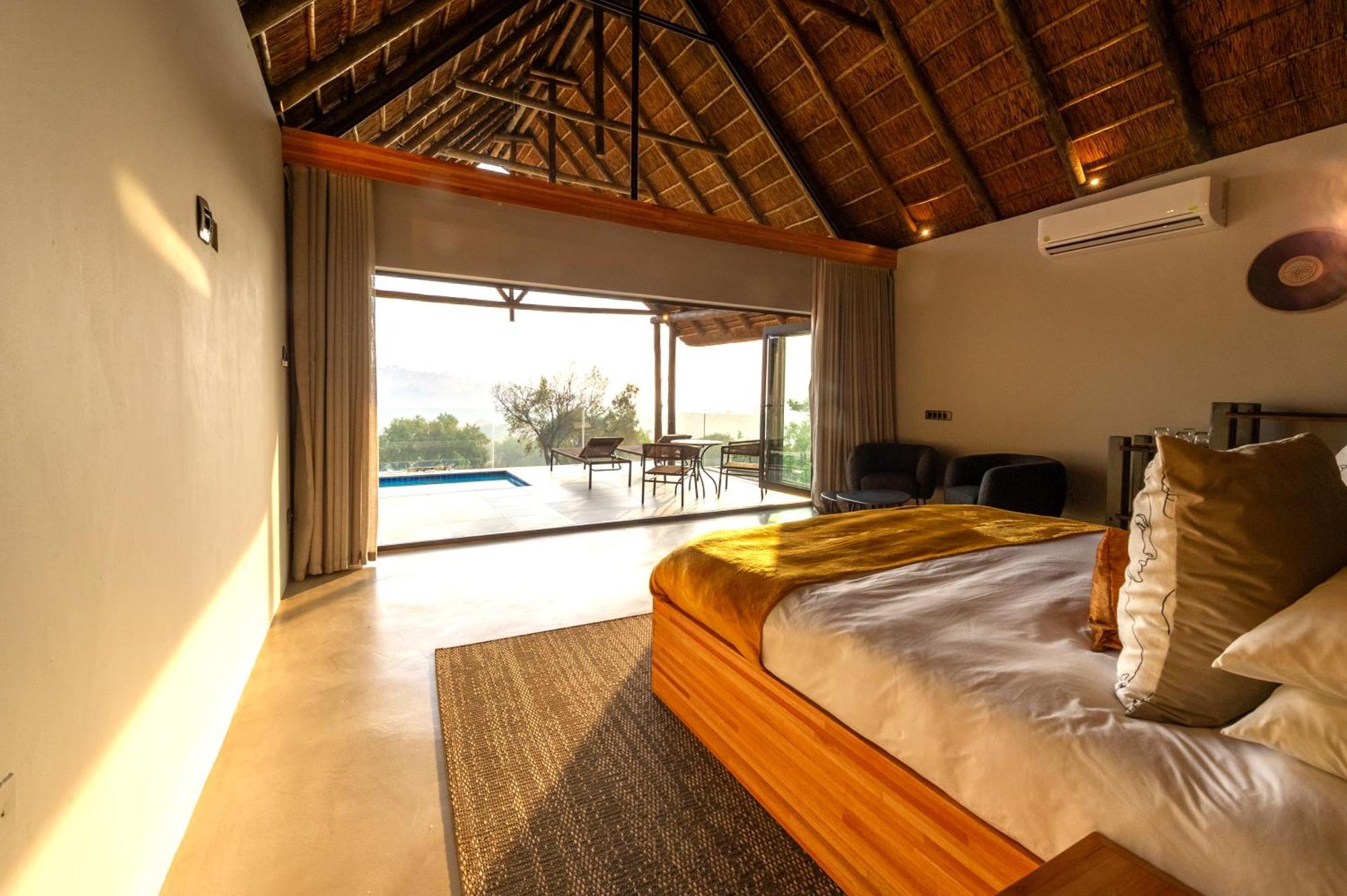 La Joya Lodge Conference Centre And Spa Pelindaba Ngoại thất bức ảnh